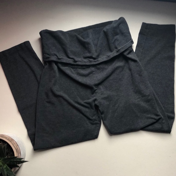 GAP Maternity Bundle - Picture 8 of 11